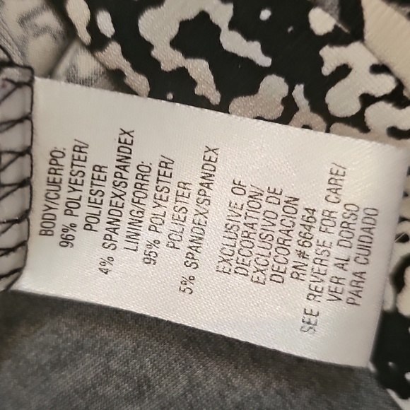 Studio One Black and White Geometric Maxi Dress - Picture 4 of 9